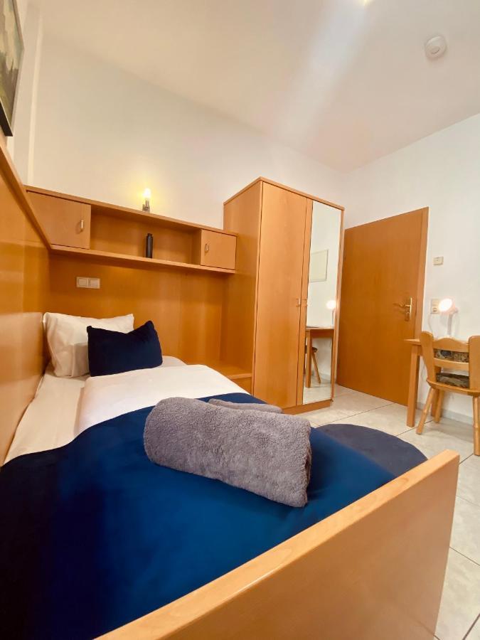 Hotel La Ferte Stuttgart Eksteriør bilde