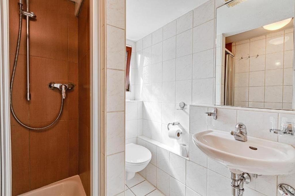 Hotel La Ferte Stuttgart Eksteriør bilde